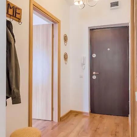 Center - T By Mrg Apartman *